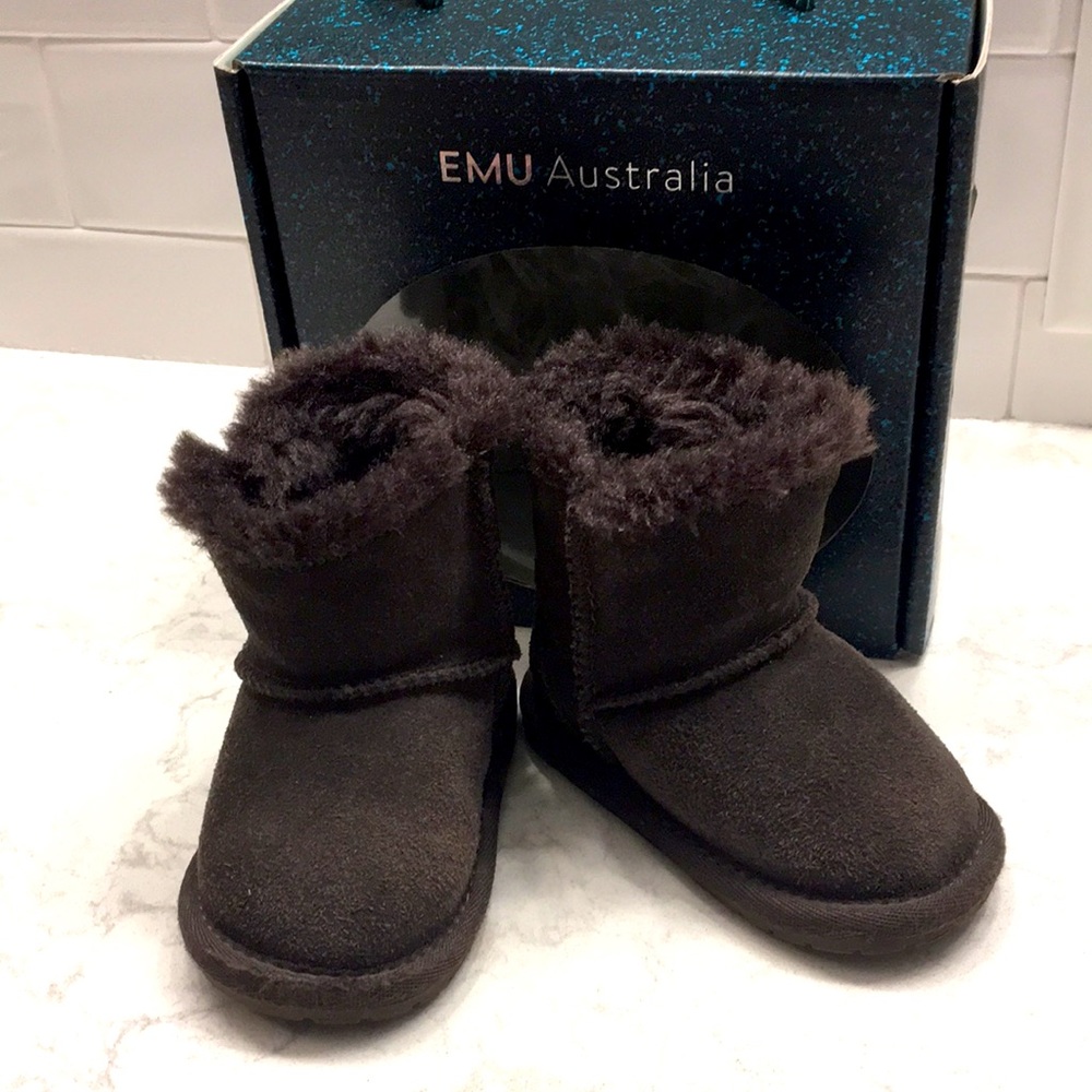 Emu Toddle in Chocolate, Size 6-12 months